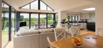 How to fit bi-fold doors